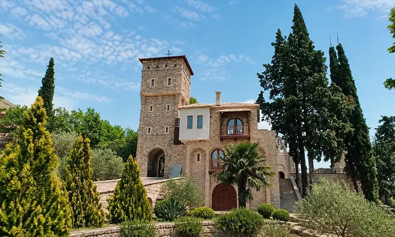Manastir Tvrdoš